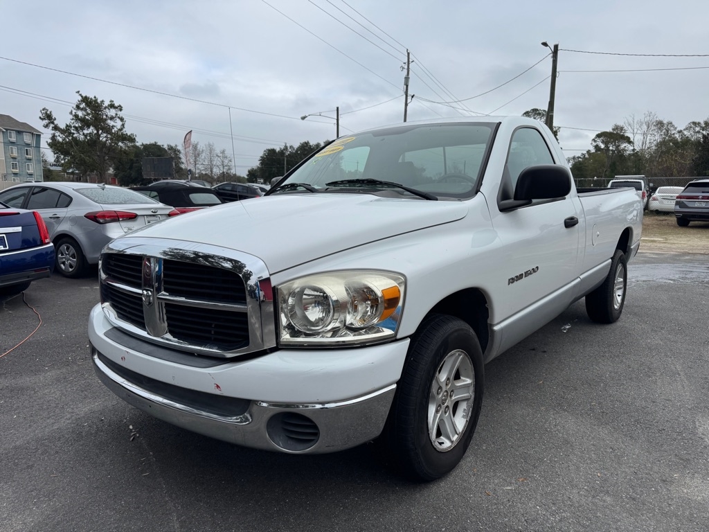 Dodge Ram 1500 ST 2WD 2006