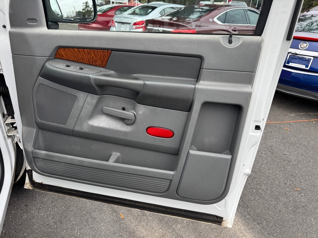 Dodge Ram 1500 ST 2WD 2006