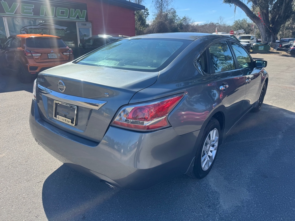 Nissan Altima 2.5 S 2015