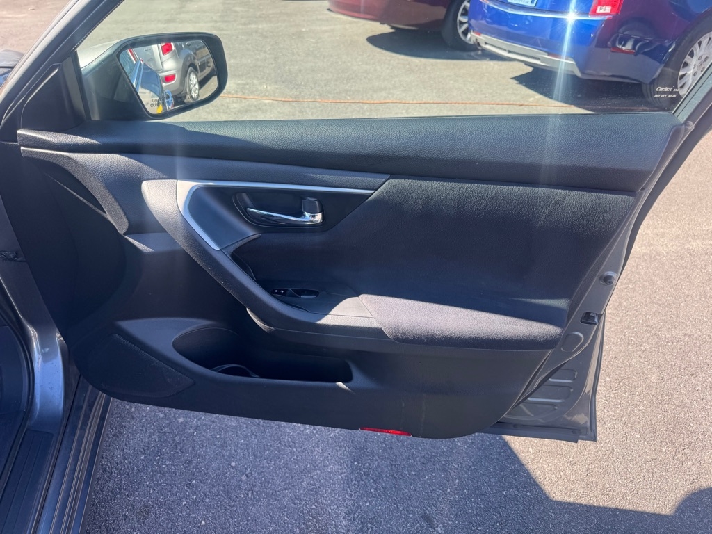 Nissan Altima 2.5 S 2015