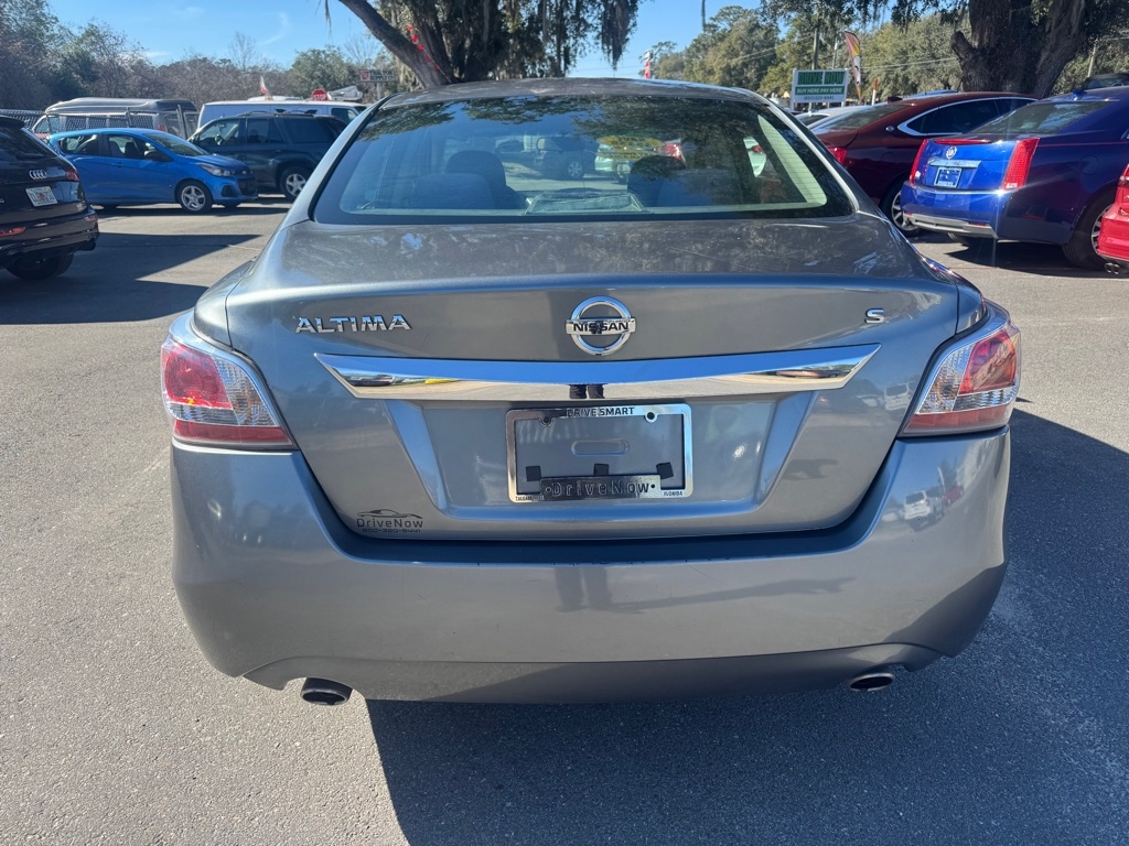 Nissan Altima 2.5 S 2015