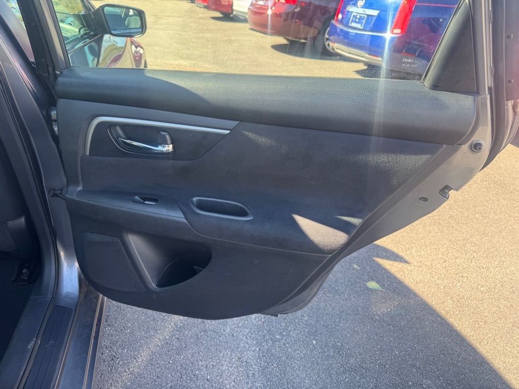 Nissan Altima 2.5 S 2015