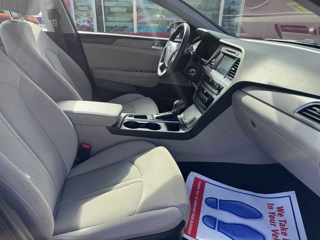 Hyundai Sonata SE 2016