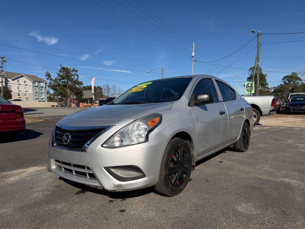 Nissan Versa 1.6 S 5M 2015