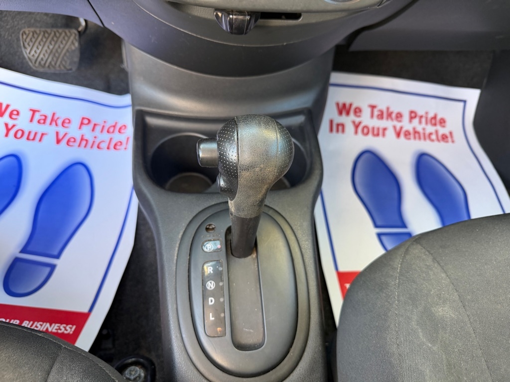 Nissan Versa 1.6 S 5M 2015