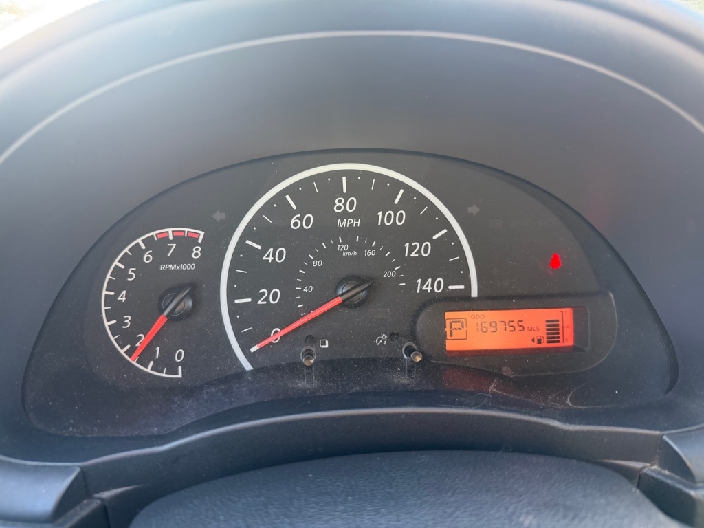 Nissan Versa 1.6 S 5M 2015