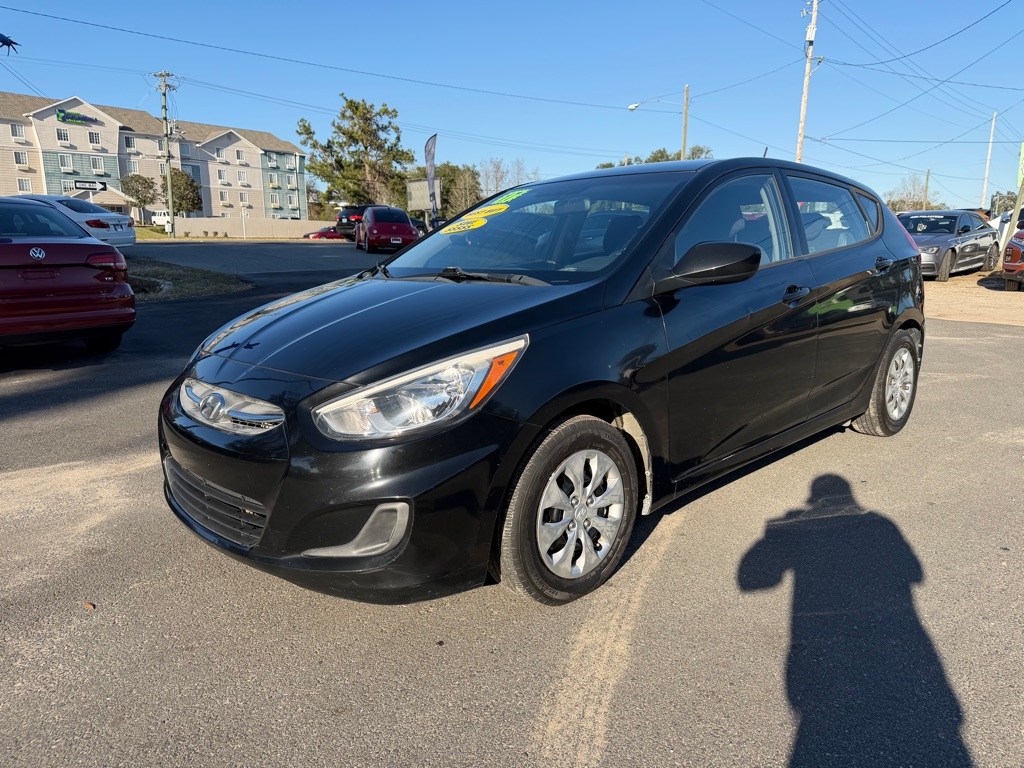 Hyundai Accent SE 5-Door 6A 2016