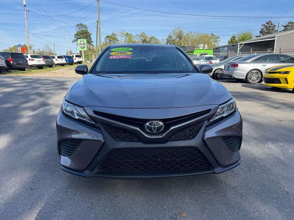Toyota Camry SE 2018