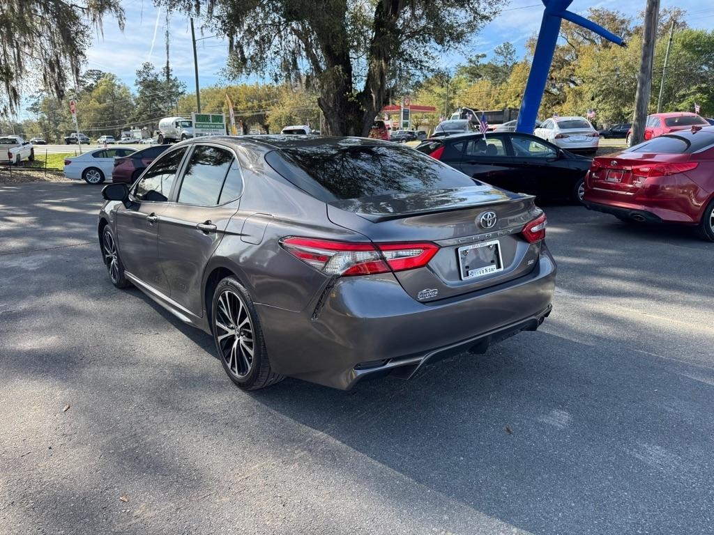 Toyota Camry SE 2018