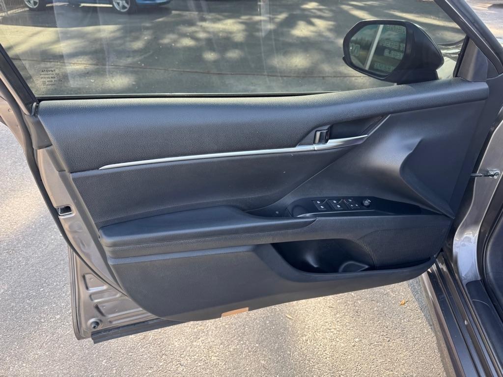 Toyota Camry SE 2018