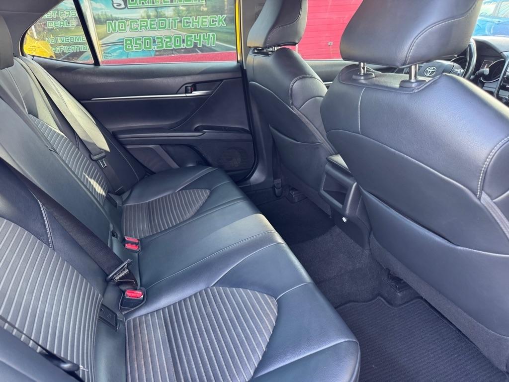 Toyota Camry SE 2018