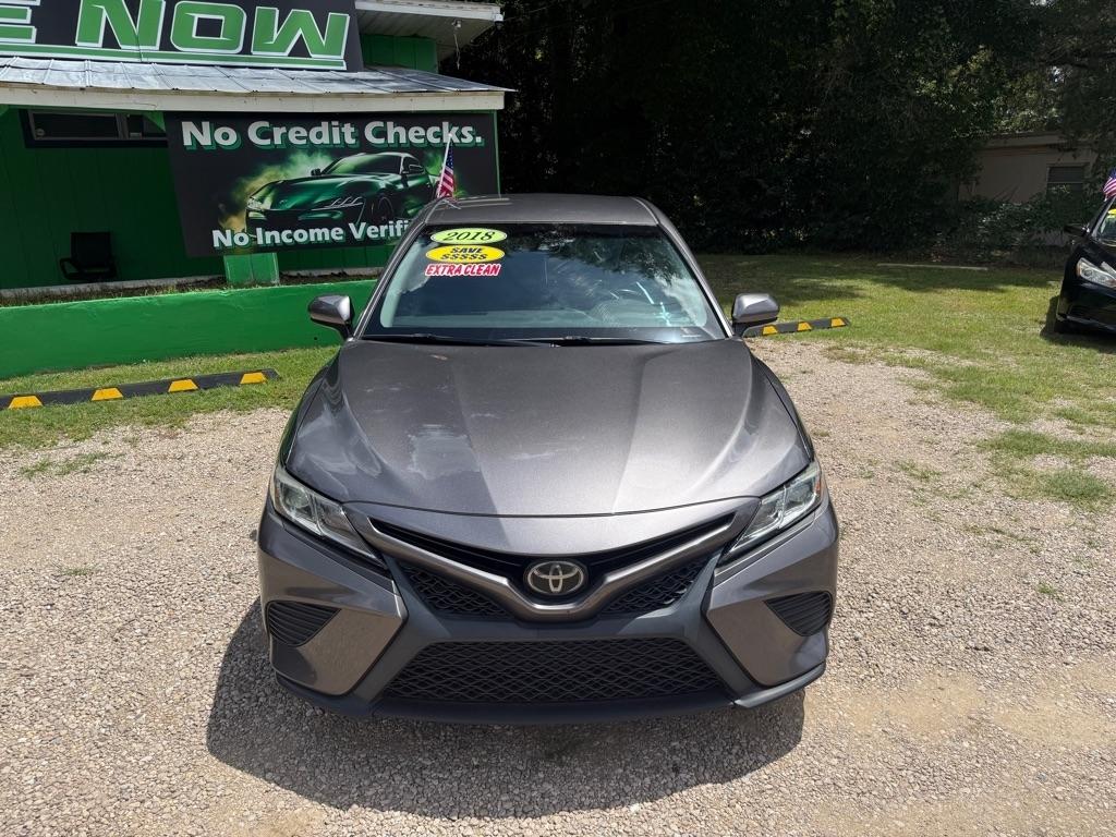Toyota Camry SE 2018