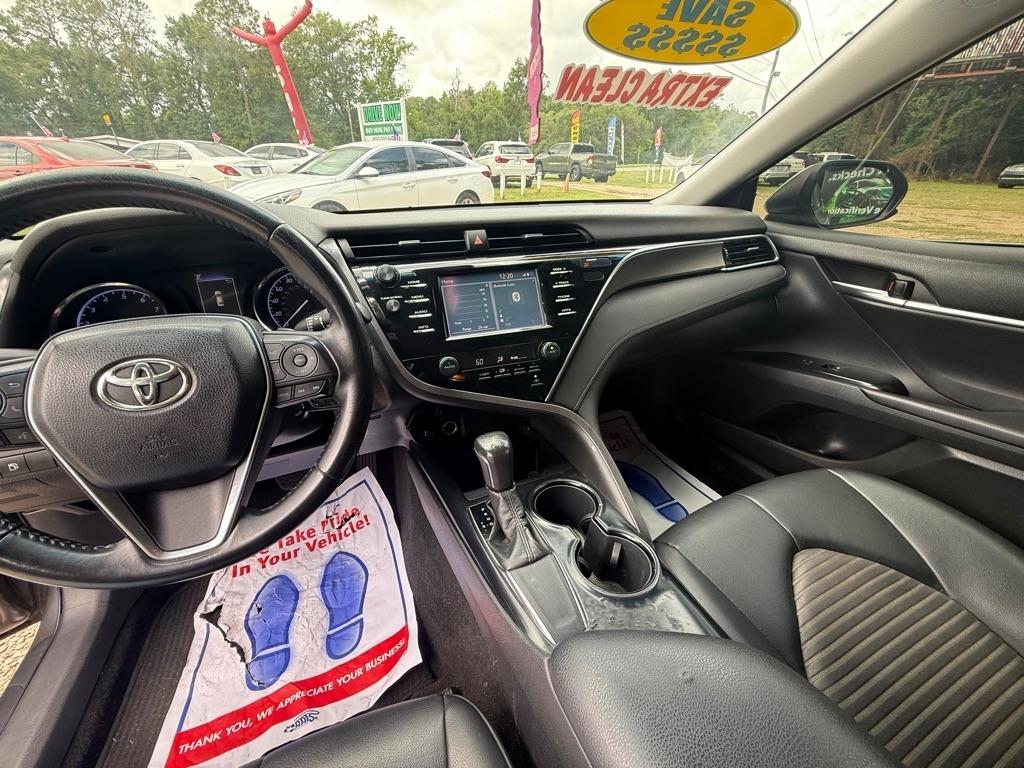 Toyota Camry SE 2018