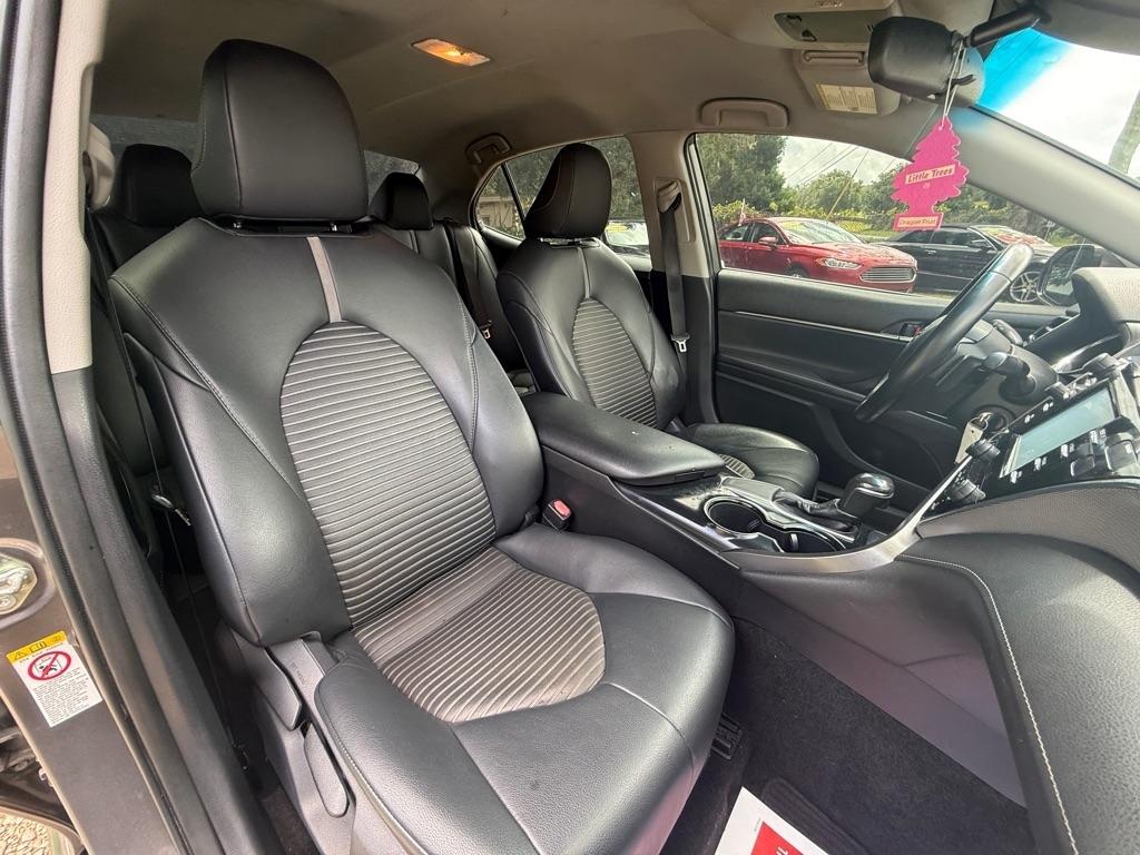 Toyota Camry SE 2018
