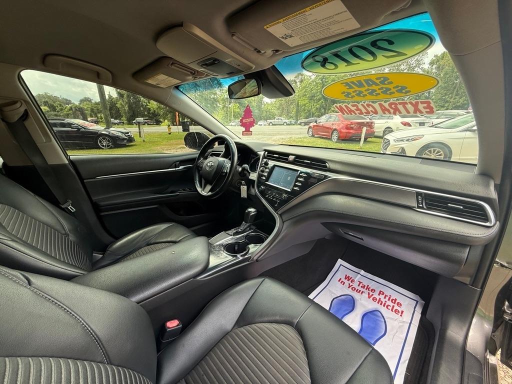 Toyota Camry SE 2018