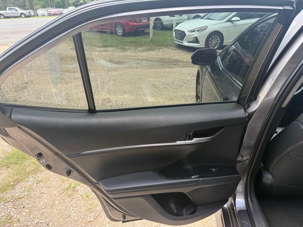 Toyota Camry SE 2018