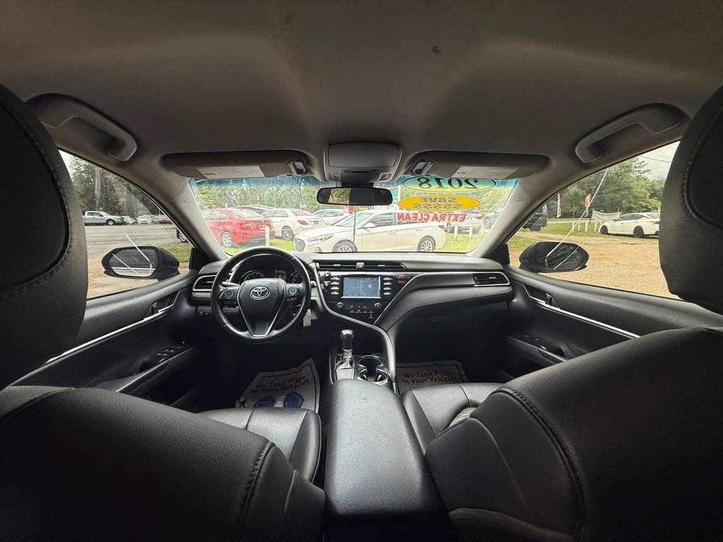 Toyota Camry SE 2018