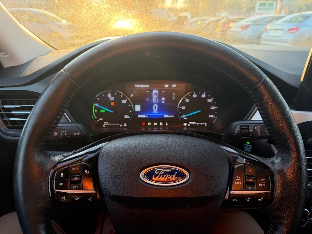 Ford Escape Hybrid SEL 2021