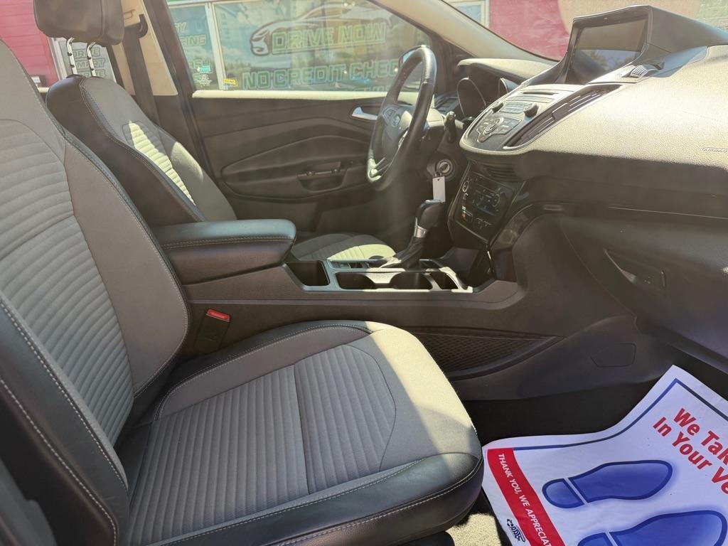 Ford Escape SE FWD 2017