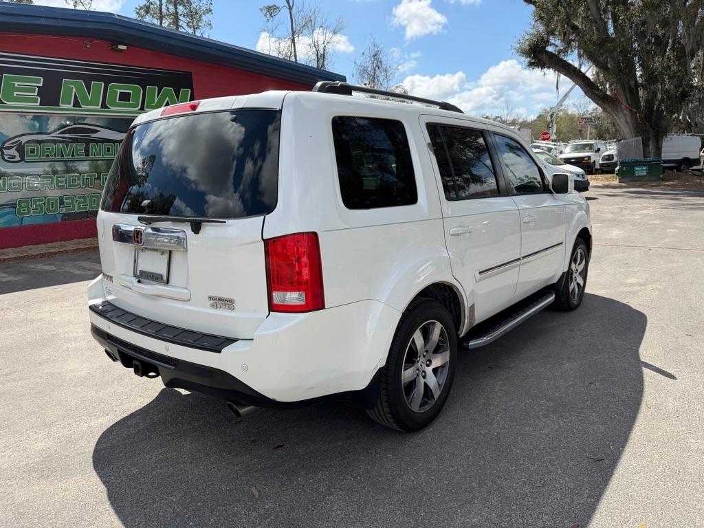 Honda Pilot Touring 4WD 5-Spd AT with DVD 2012