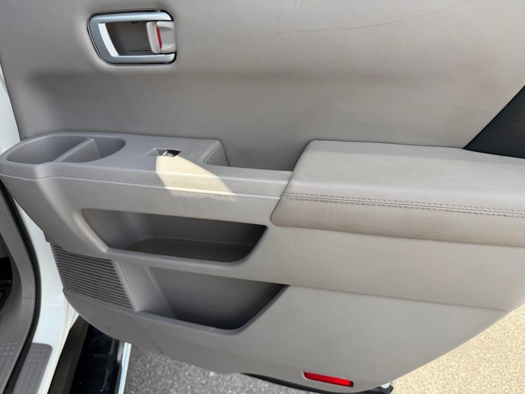 Honda Pilot Touring 4WD 5-Spd AT with DVD 2012