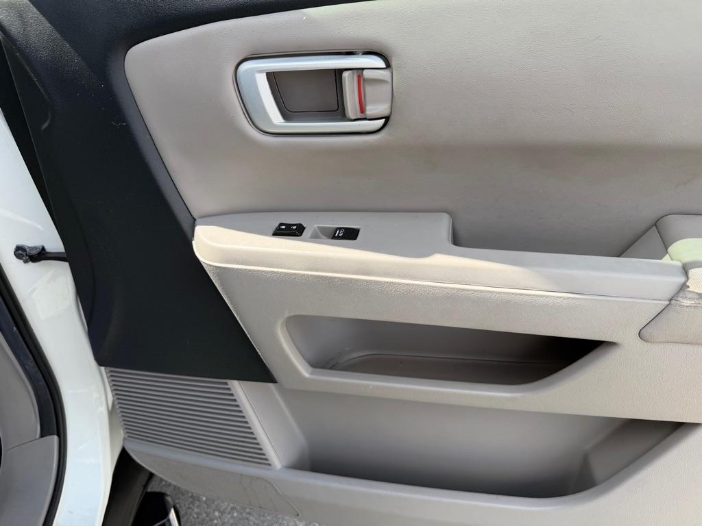 Honda Pilot Touring 4WD 5-Spd AT with DVD 2012