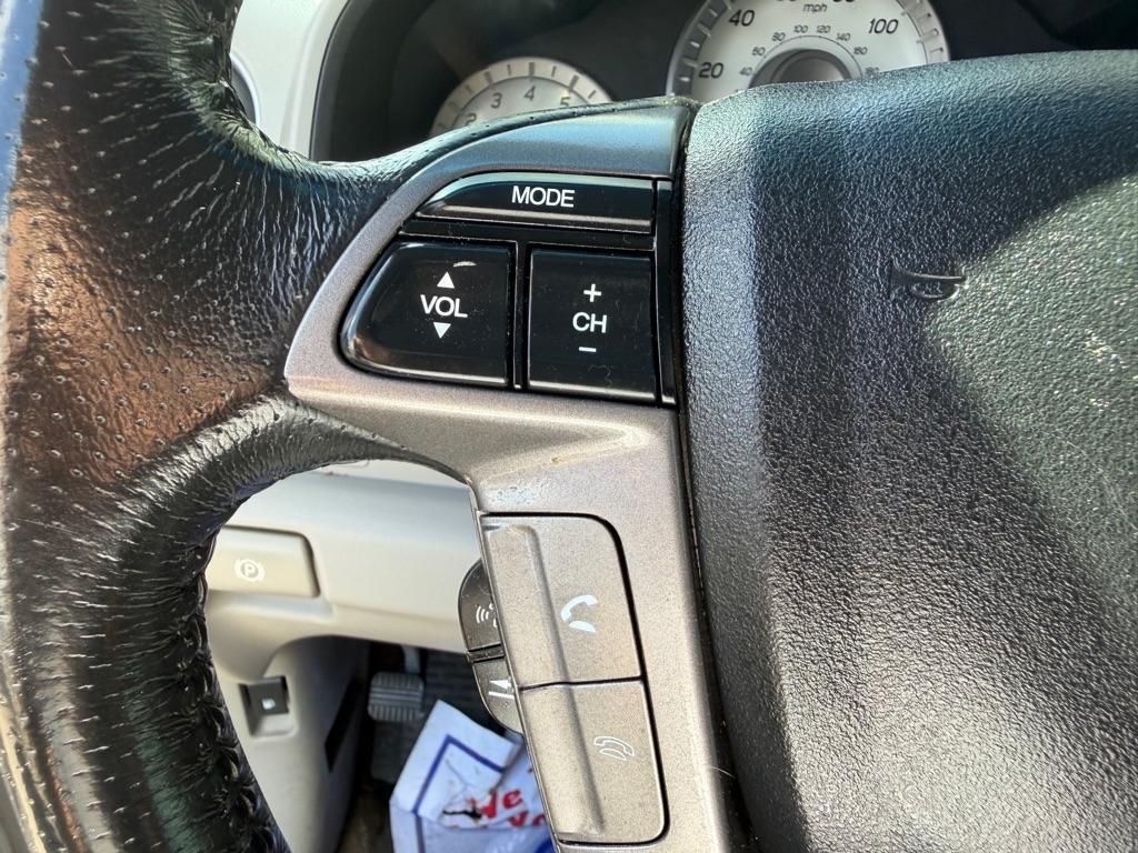 Honda Pilot Touring 4WD 5-Spd AT with DVD 2012