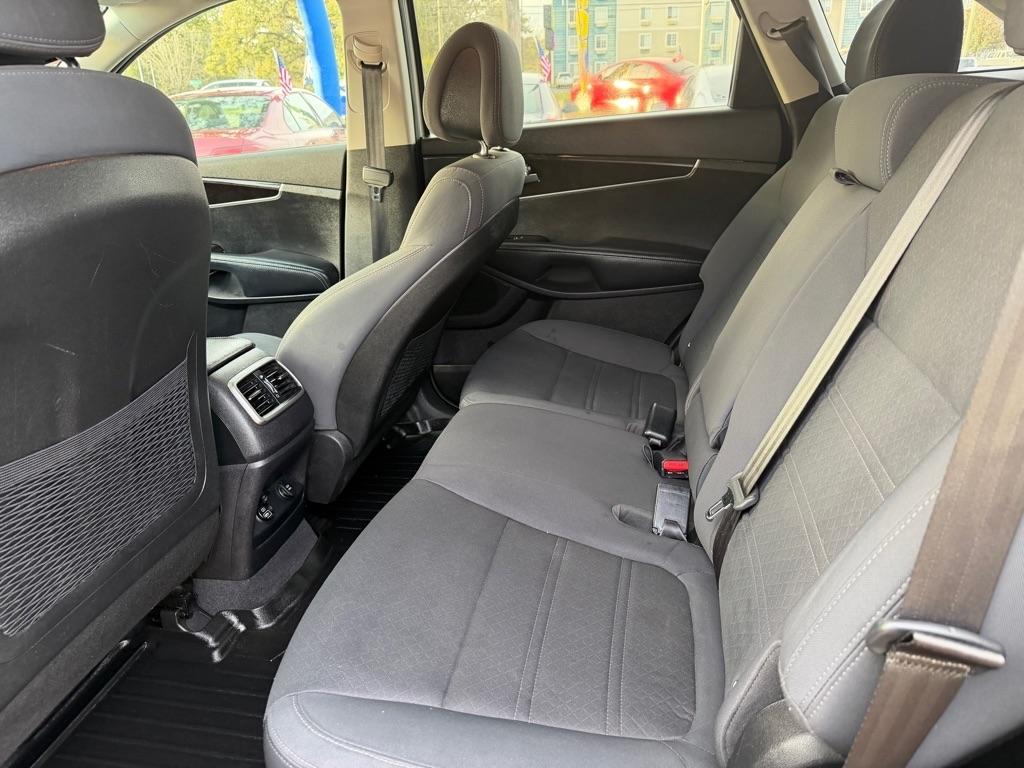 Kia Sorento LX V6 2WD 2017