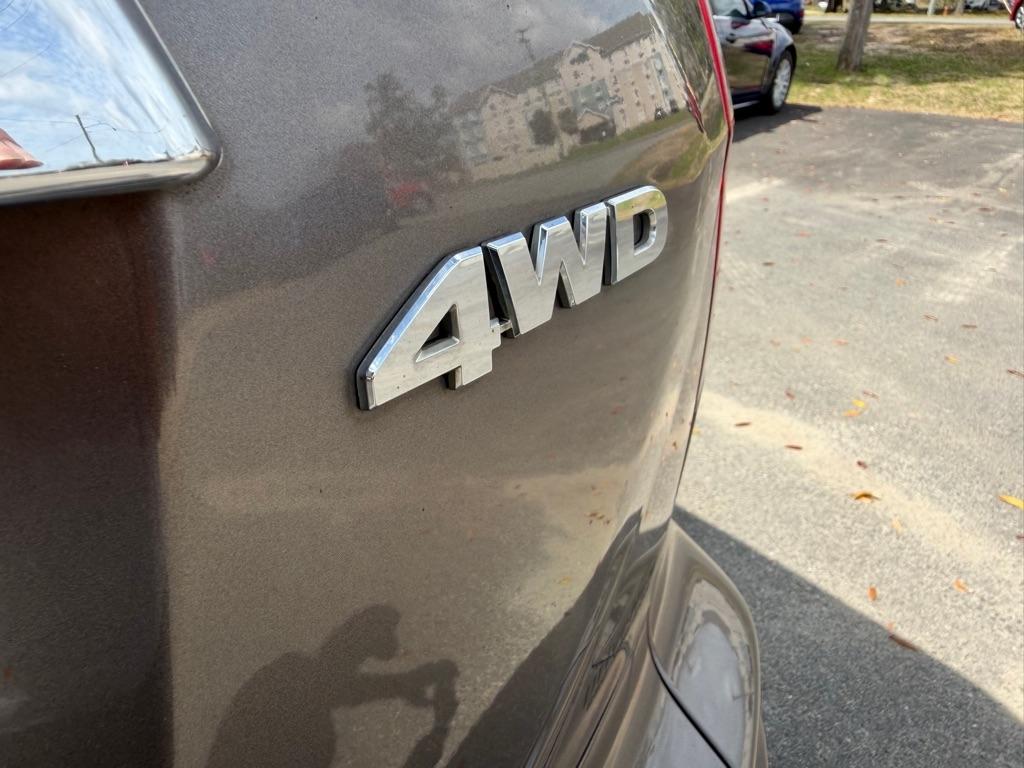 Honda CR-V EX-L 4WD 5-Speed AT 2011