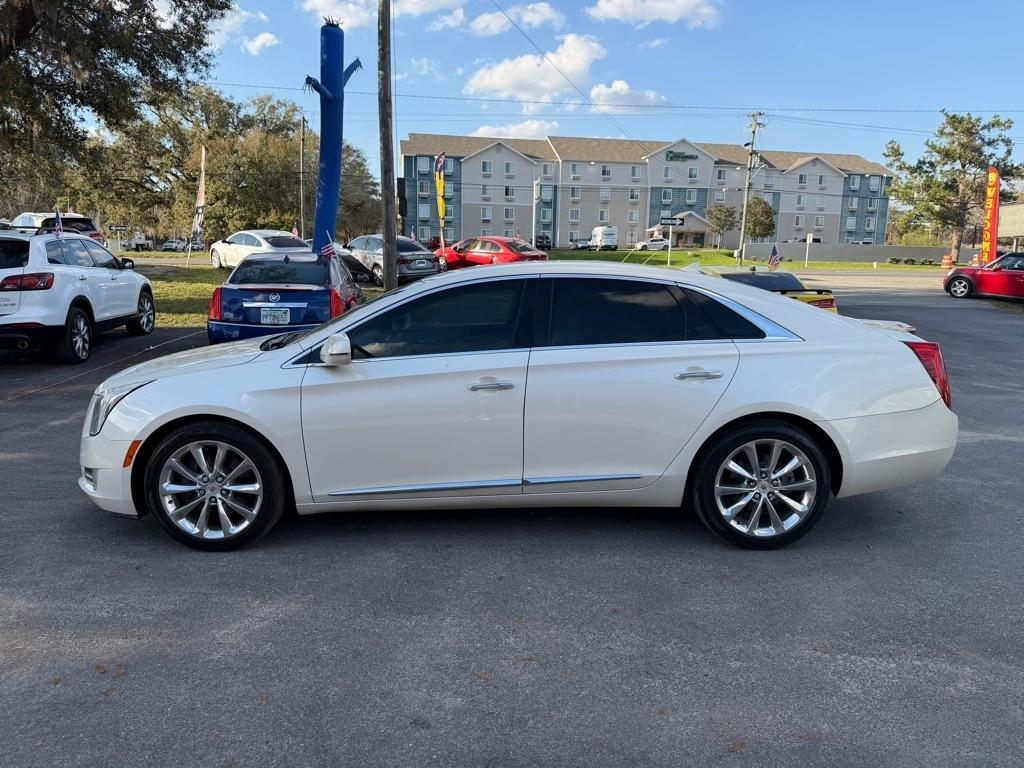 Cadillac XTS Luxury 2013