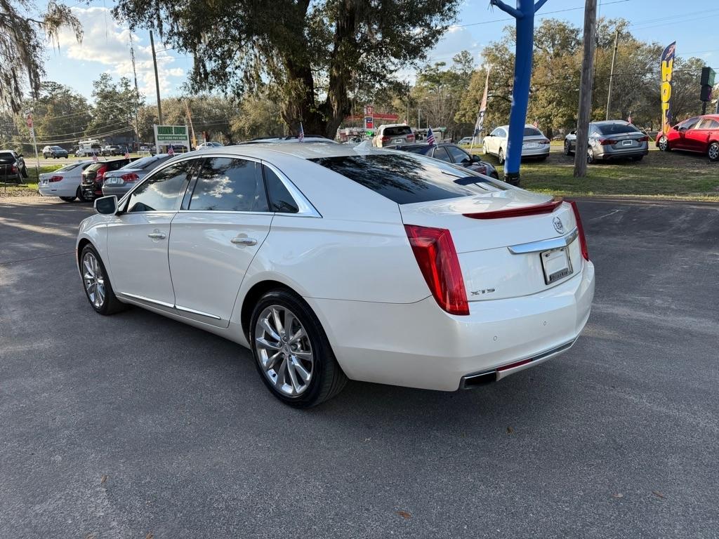 Cadillac XTS Luxury 2013