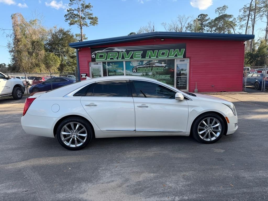 Cadillac XTS Luxury 2013