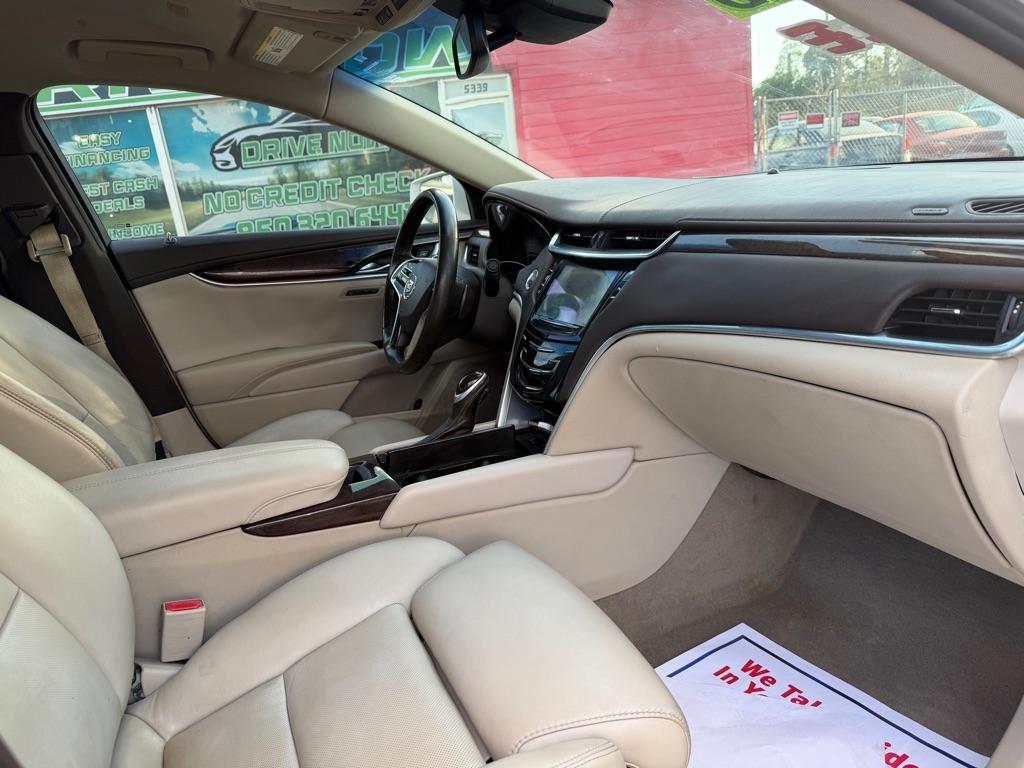 Cadillac XTS Luxury 2013