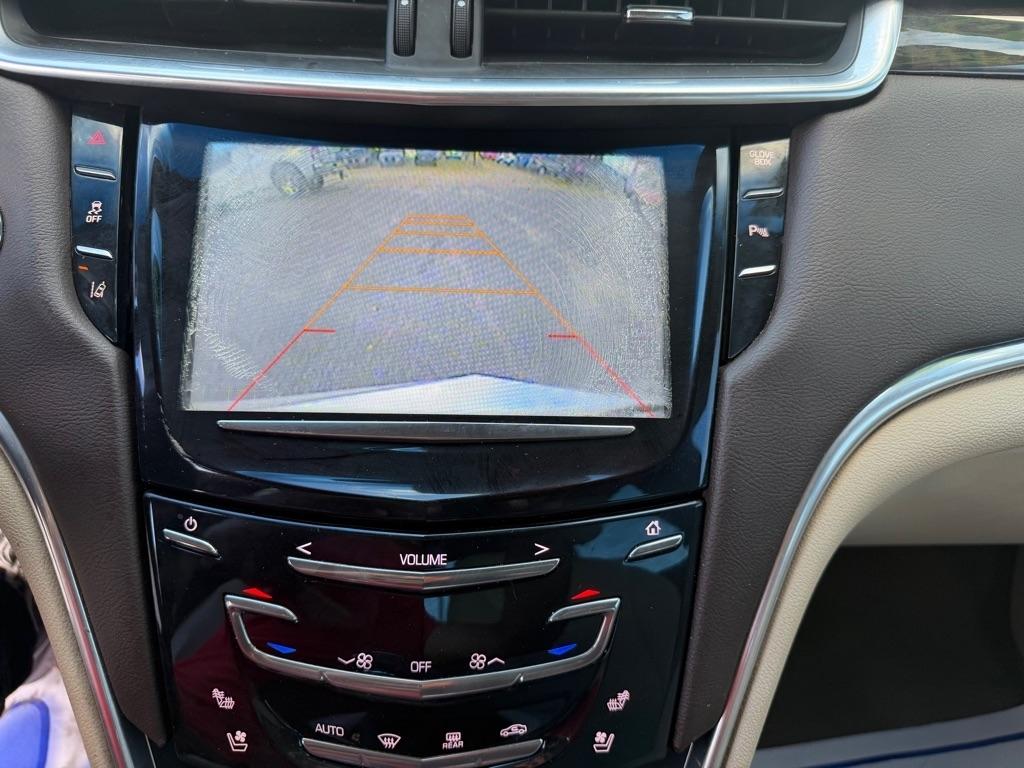 Cadillac XTS Luxury 2013