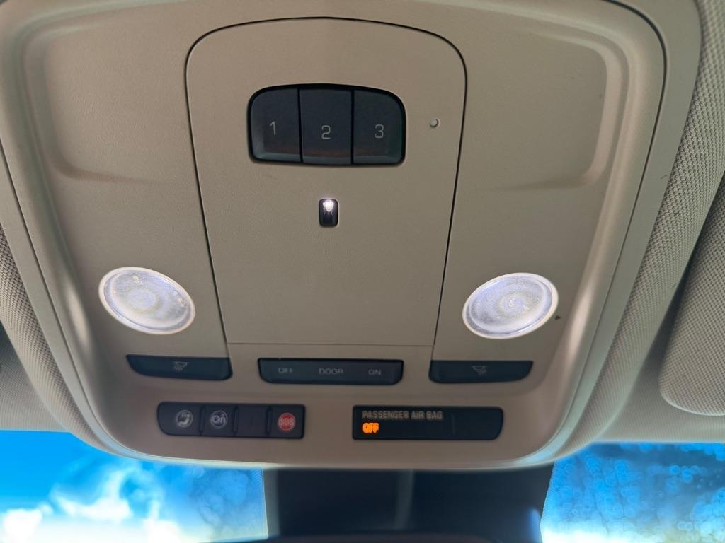 Cadillac XTS Luxury 2013