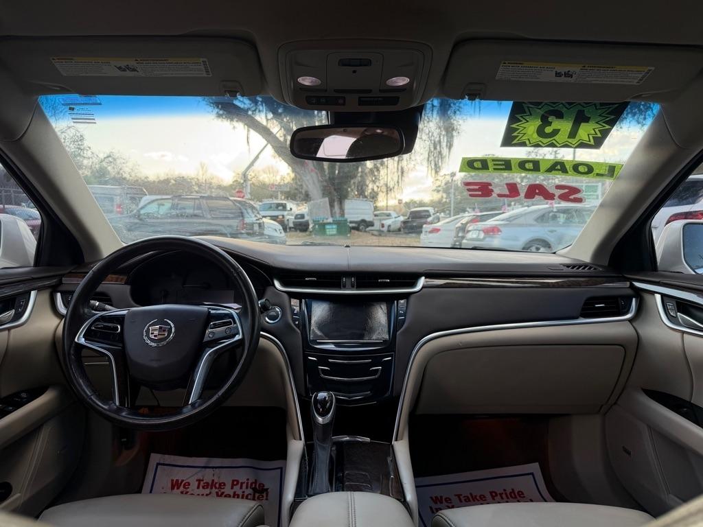 Cadillac XTS Luxury 2013