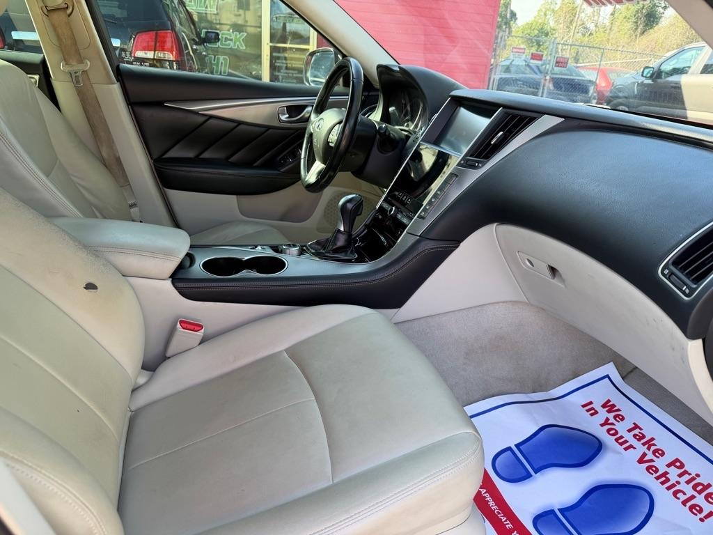 Infiniti Q50 Premium 2014