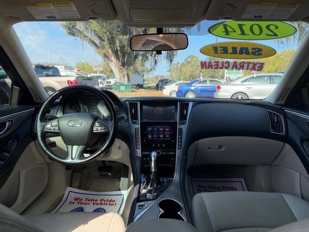 Infiniti Q50 Premium 2014