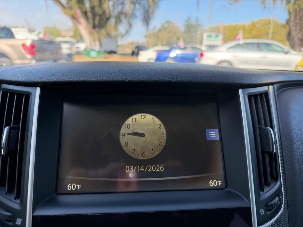 Infiniti Q50 Premium 2014