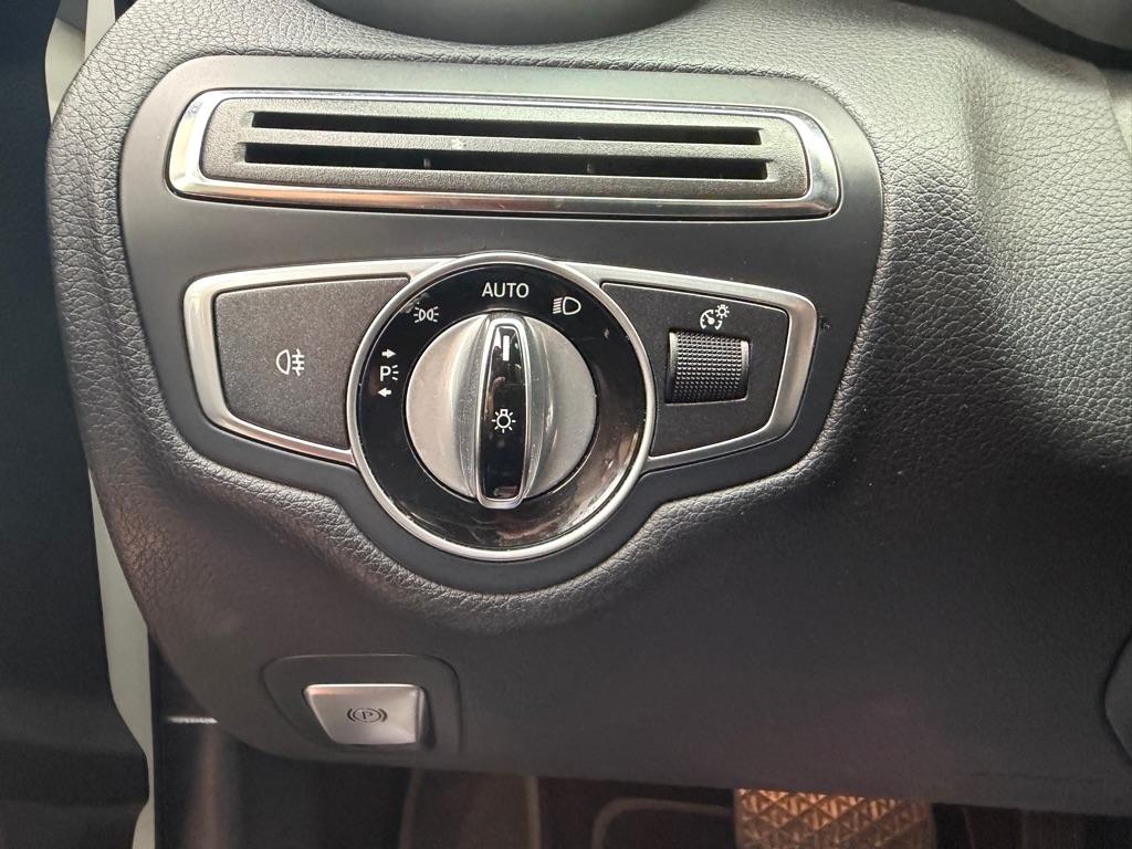 Mercedes-Benz C-Class C300 4MATIC Sedan 2016