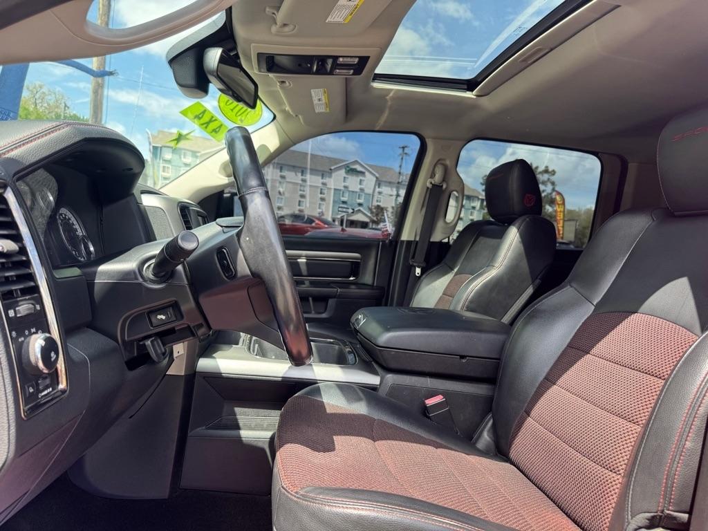 RAM 1500 Sport Crew Cab SWB 4WD 2016