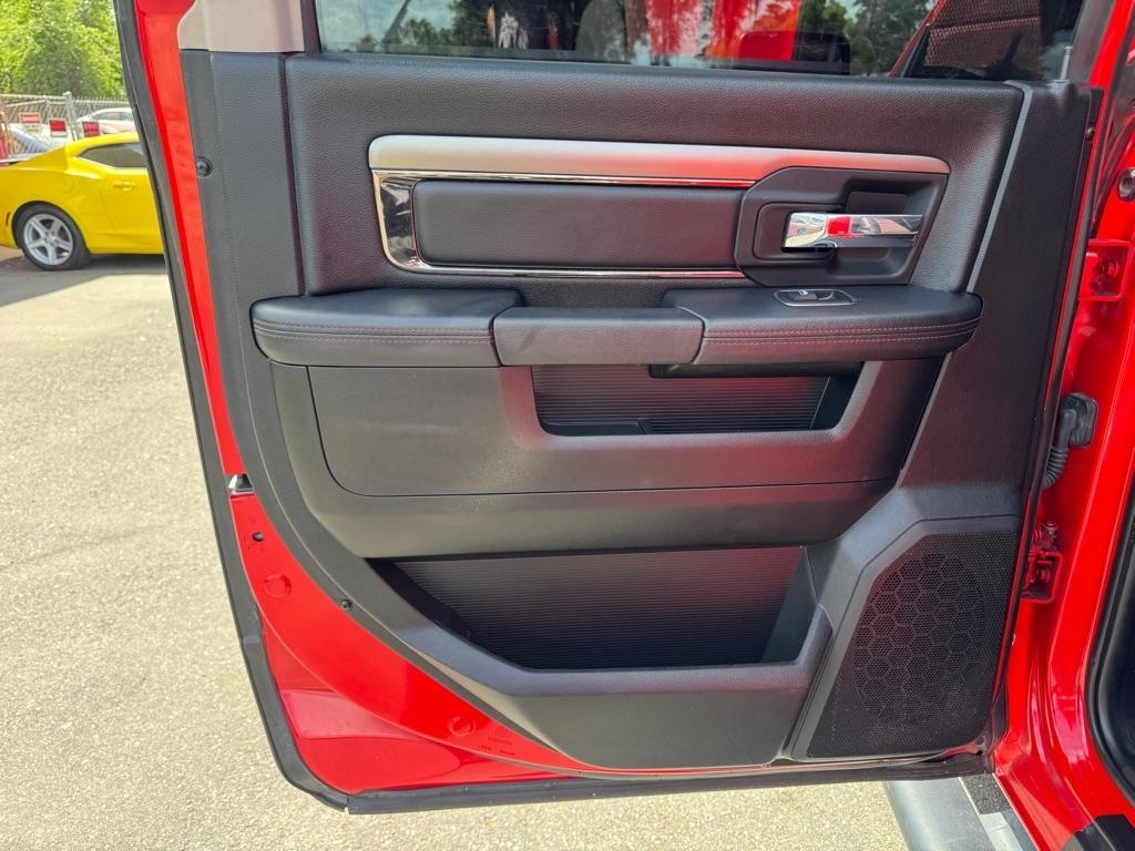 RAM 1500 Sport Crew Cab SWB 4WD 2016