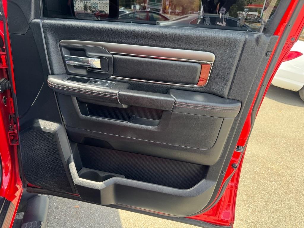 RAM 1500 Sport Crew Cab SWB 4WD 2016