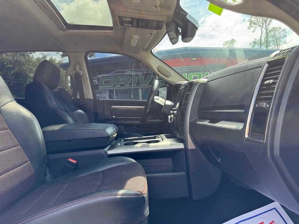 RAM 1500 Sport Crew Cab SWB 4WD 2016