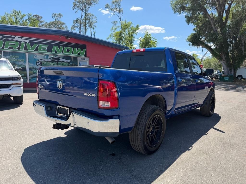 RAM 1500 SLT Crew Cab SWB 4WD 2017