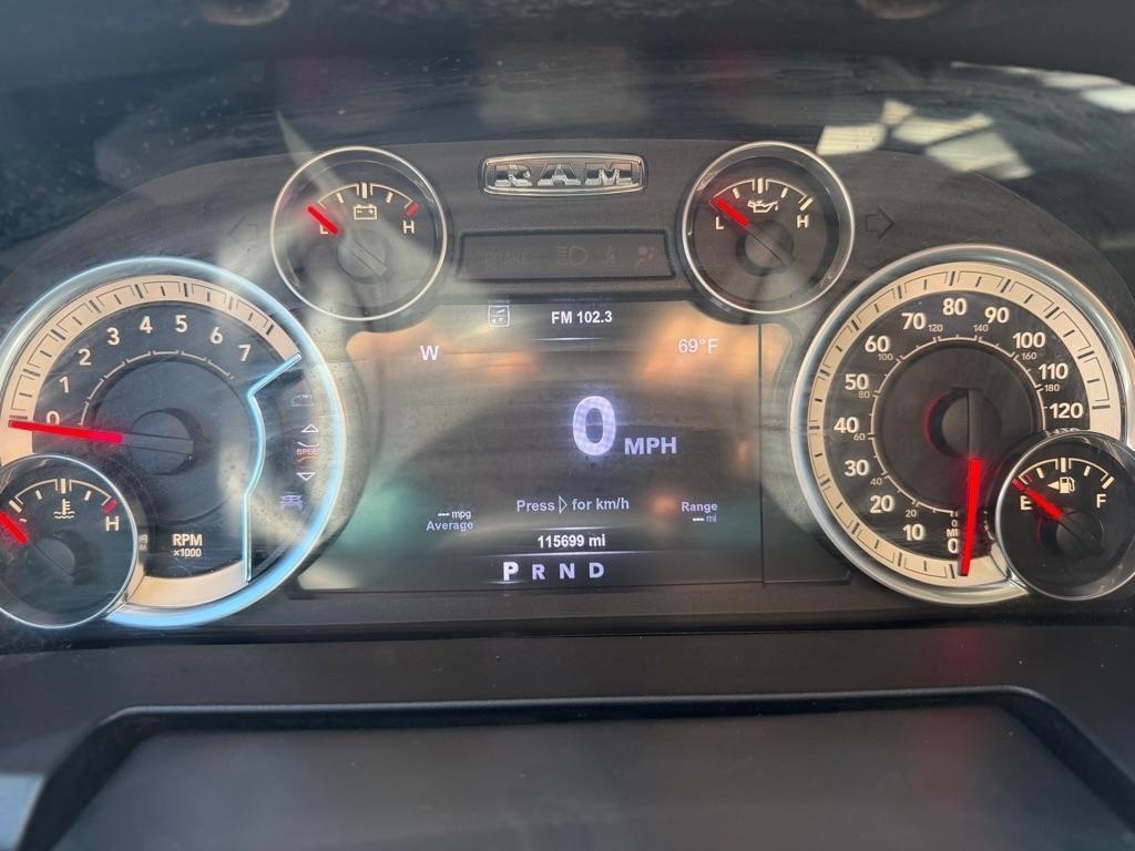 RAM 1500 SLT Crew Cab SWB 4WD 2017