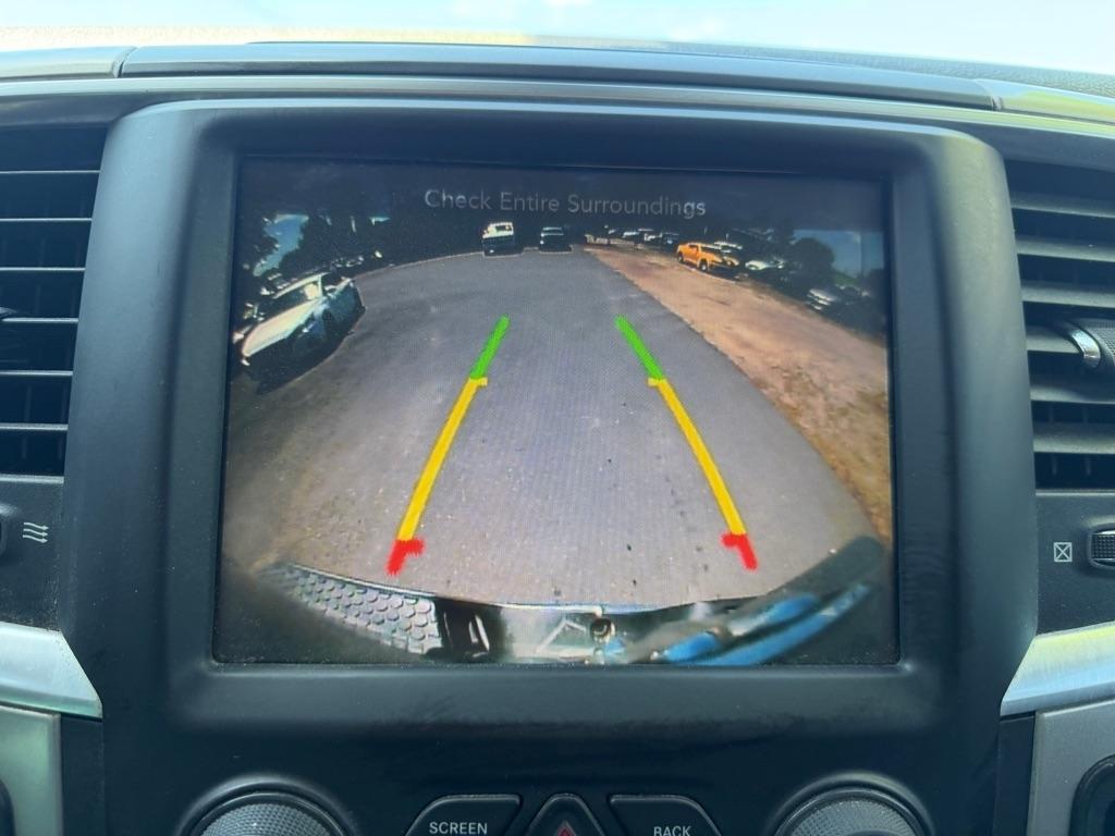 RAM 1500 SLT Crew Cab SWB 4WD 2017