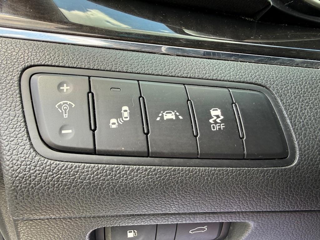 Kia Cadenza Premium 2015