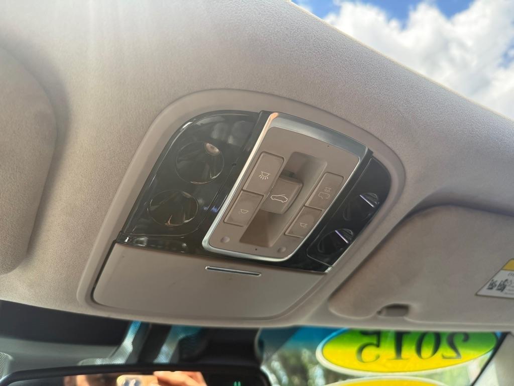 Kia Cadenza Premium 2015