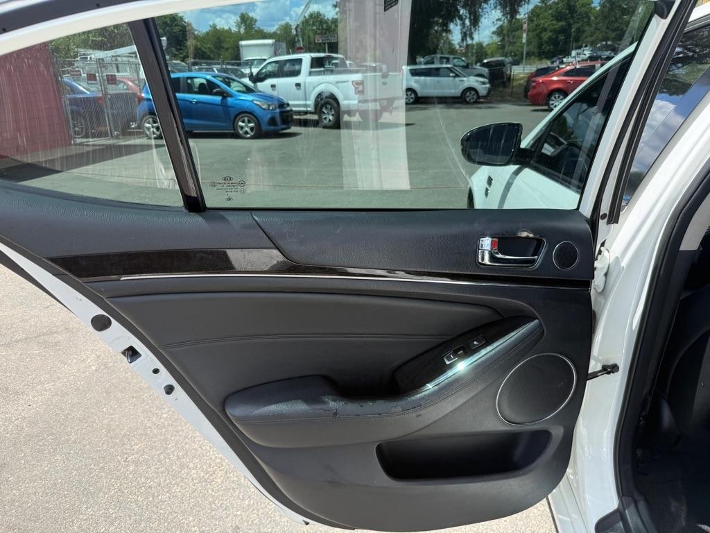 Kia Cadenza Premium 2015